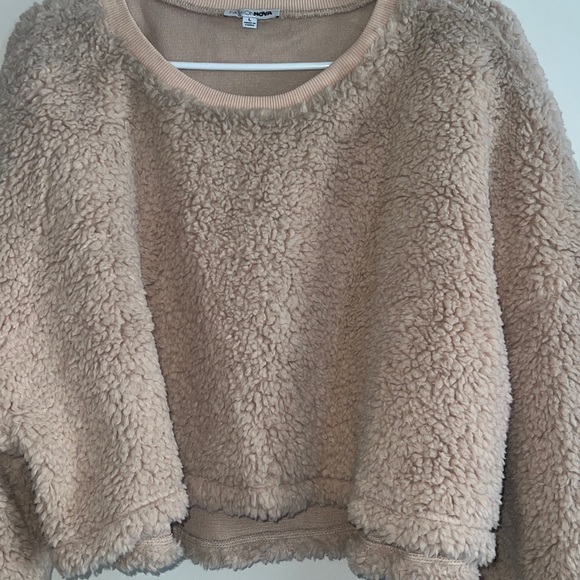 Fashion Nova Cream Knit shepa Sweater cropped large - Picture 3 of 6